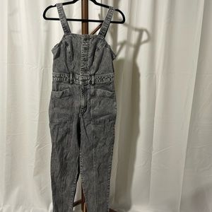 UNIVERSAL THREADS OVERALLS 6